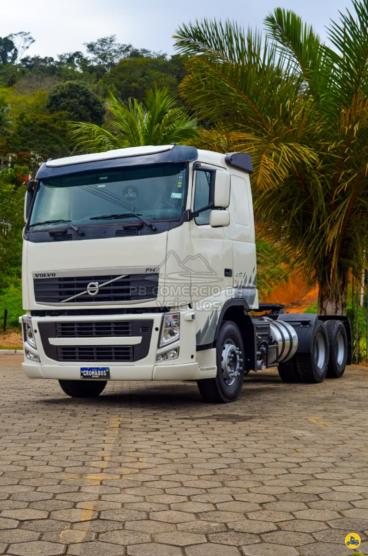 CAMINHAO VOLVO VOLVO FH 440 Cavalo Mecânico Cavalo 6x2 PB Comércio de Veículos IBIRACU ESPÍRITO SANTO ES
